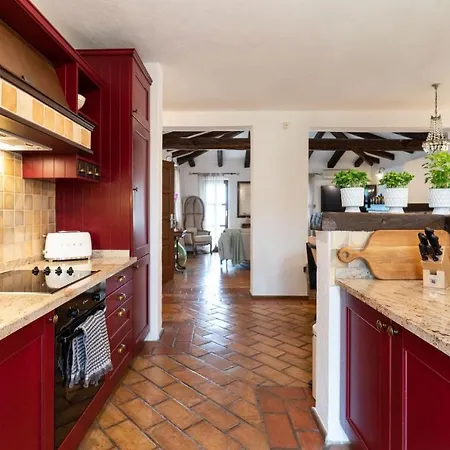 Villa Family Aryana With Pool In Porec Sveti Lovrec Pazenaticki