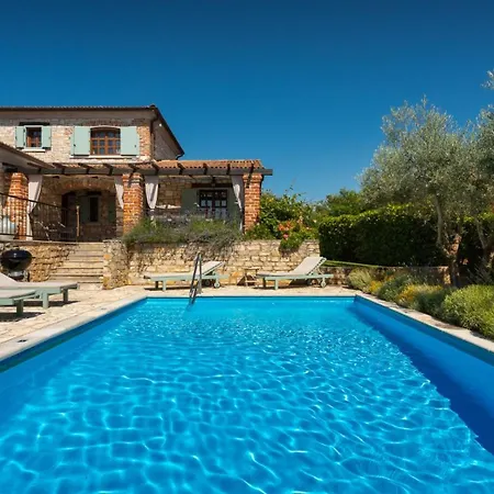 Family Aryana With Pool In Porec Villa